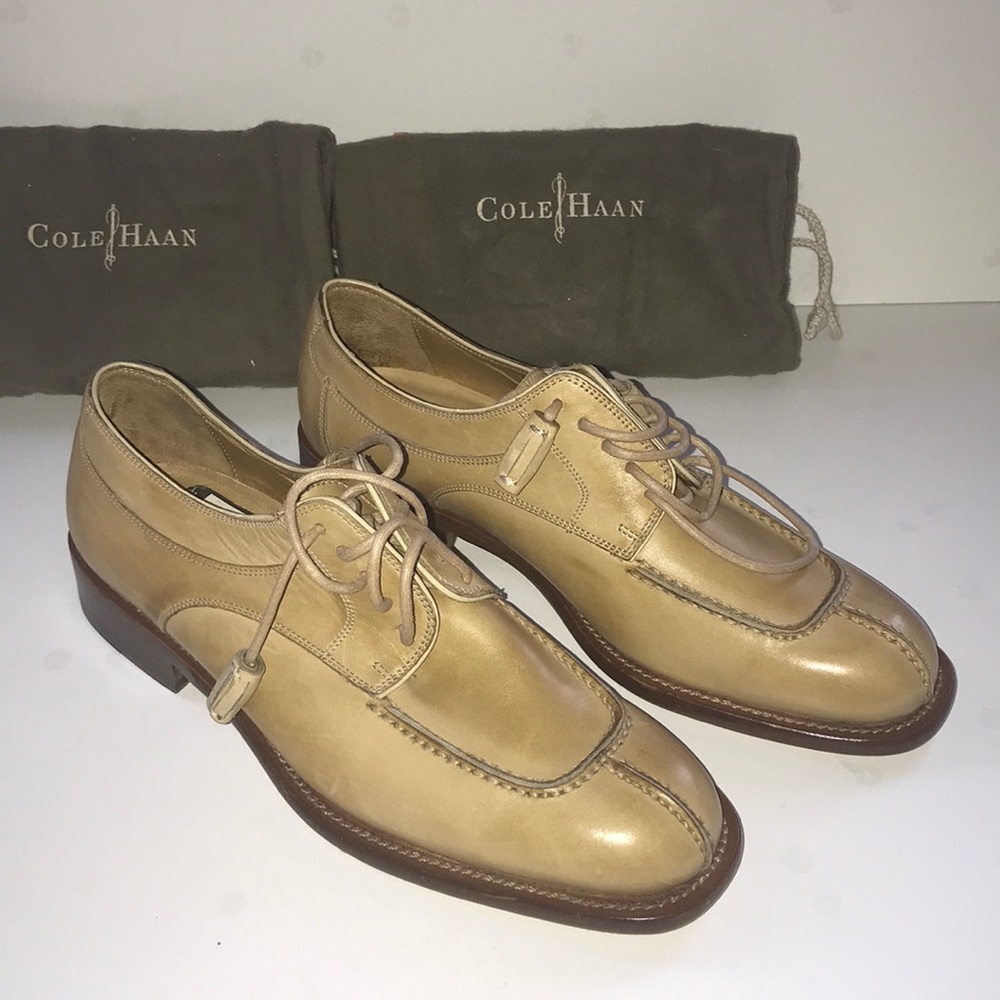 Tan flat dress shoes